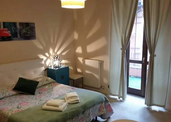 Gira Casa de hóspedes