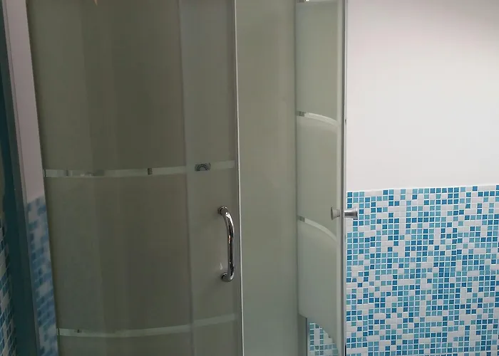 Gira Гостевой дом Комо