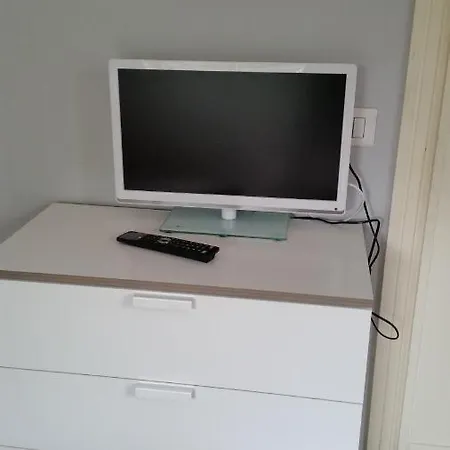 Gira Guest house Como