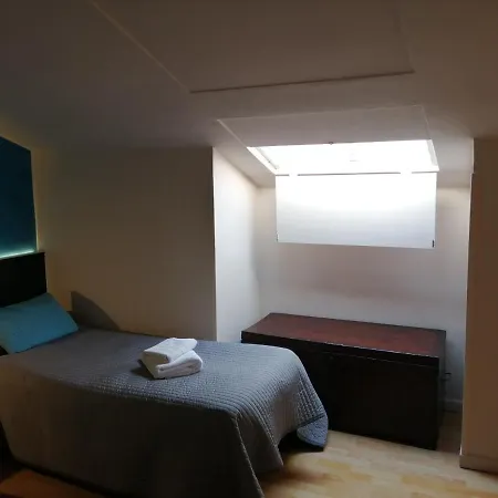 Guest house Gira Como