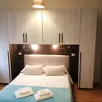 Gira Πανσιόν