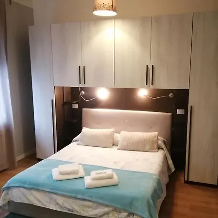 Vendégház Gira Como