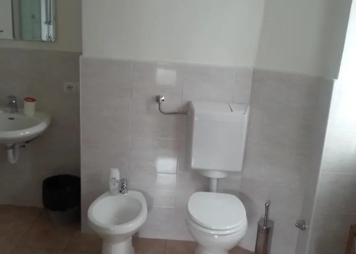 Gira Casa de hóspedes